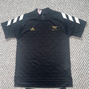 Boys Adidas LiveryMo Salah kit age 13-14